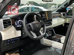 Toyota Sequoia